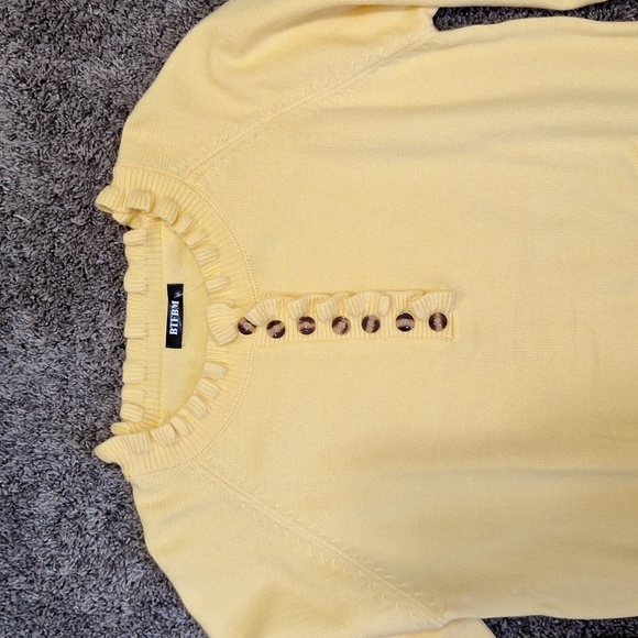 BTFBM pullover 1/4 button relaxed heavy sweater - ruffles - yellow - M - Picture 2 of 10